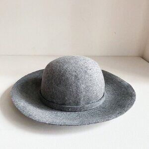Holt Renfrew Grey wool Floppy  Brim Boho Hat Italy M